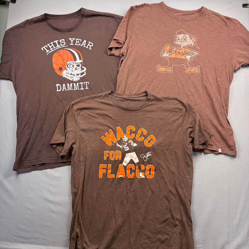 Cleveland Browns T-Shirt Bundle Men's XL Brownie elf Short Sleeve Graphic Tees